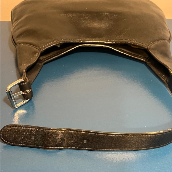 Vintage Banana Republic Classic Black Leather Shoulder Bag - Picture 10 of 16